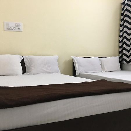 Srirangam Suit Rooms Tiruchirappalli Extérieur photo