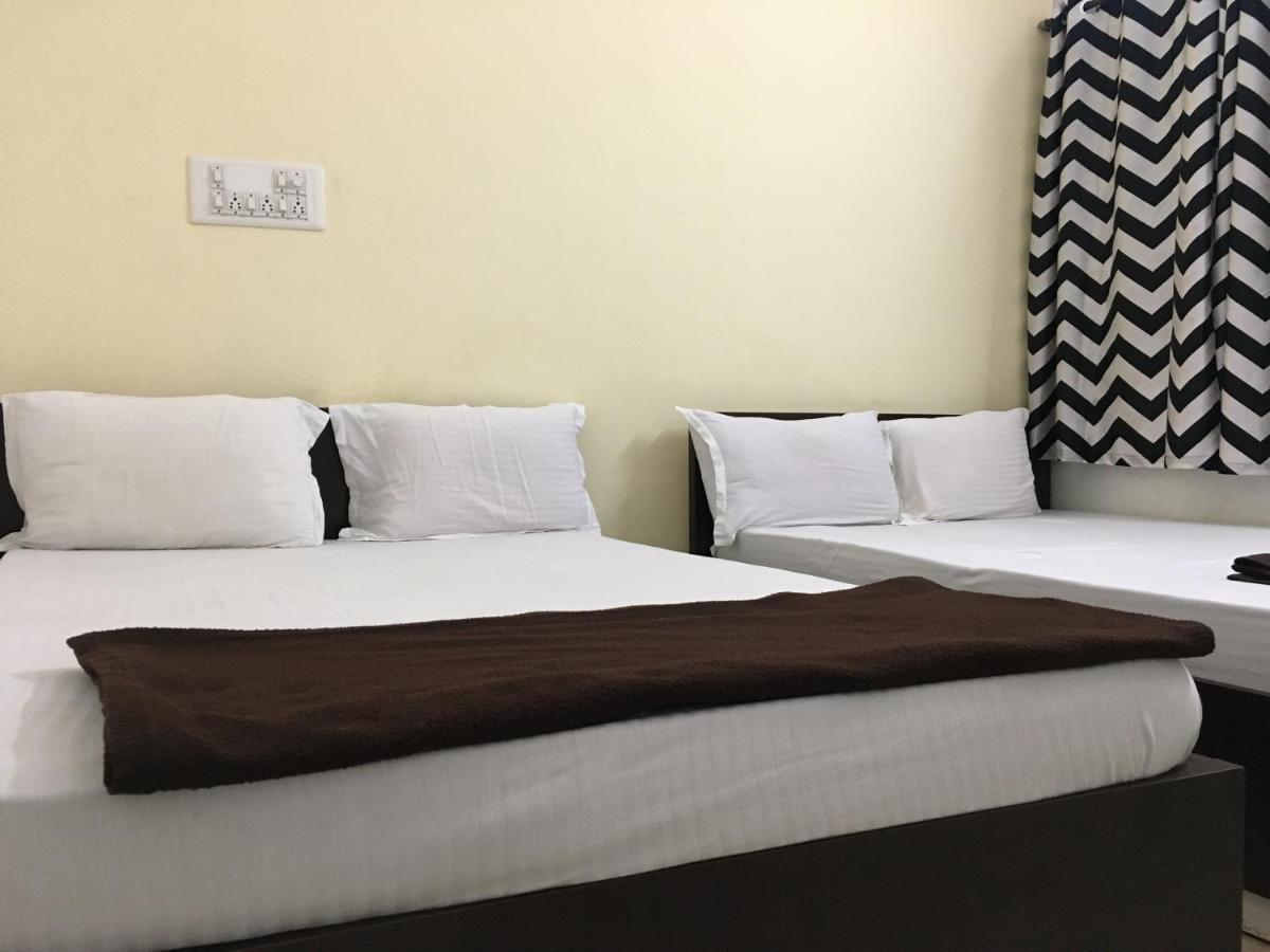Srirangam Suit Rooms Tiruchirappalli Extérieur photo
