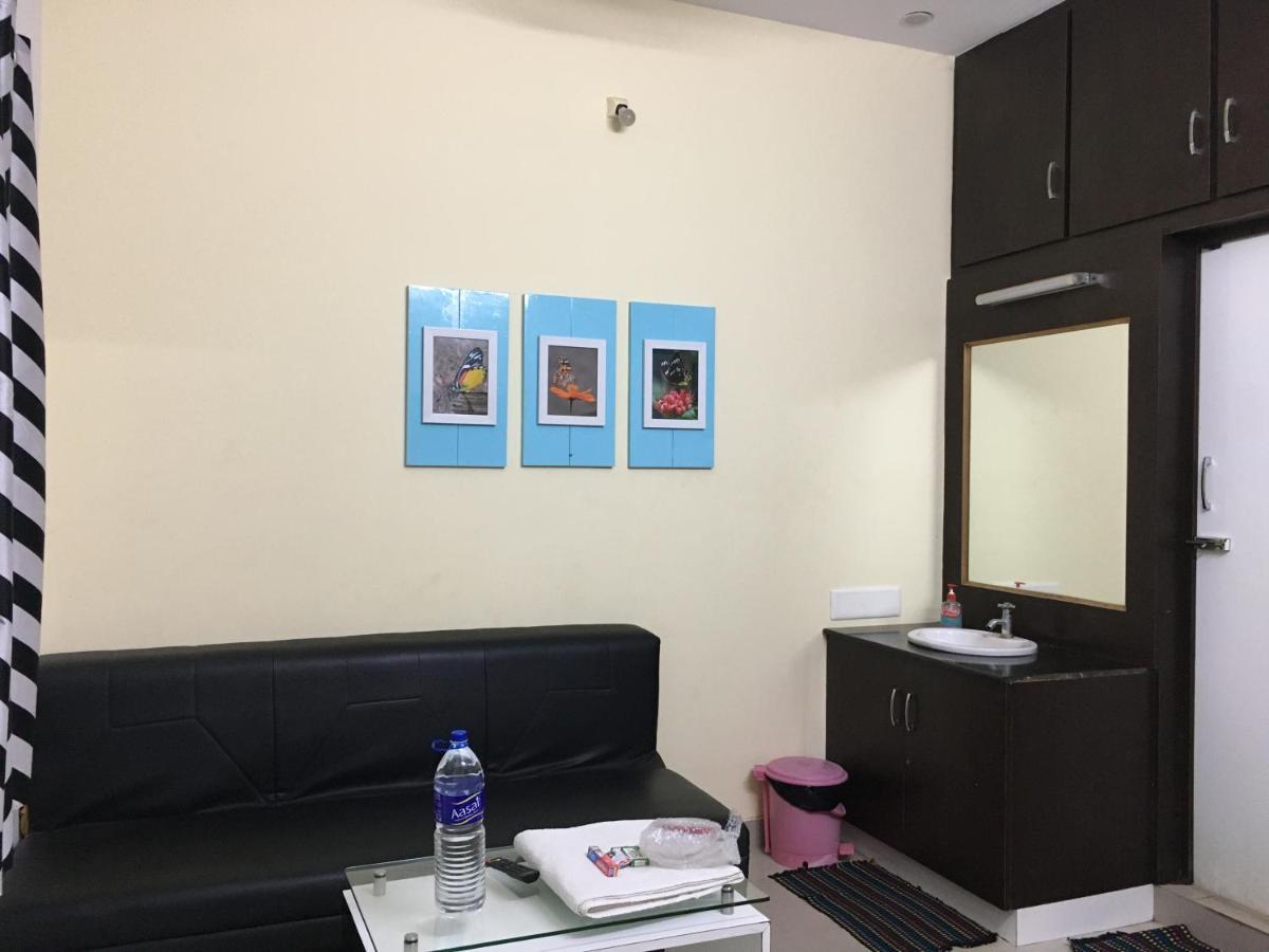 Srirangam Suit Rooms Tiruchirappalli Extérieur photo
