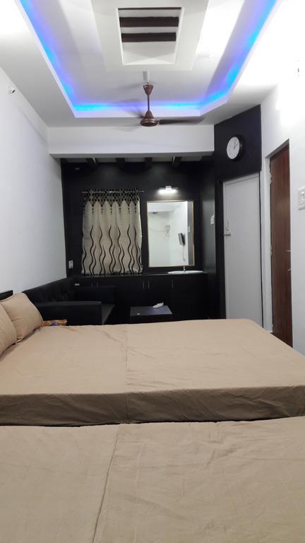 Srirangam Suit Rooms Tiruchirappalli Extérieur photo